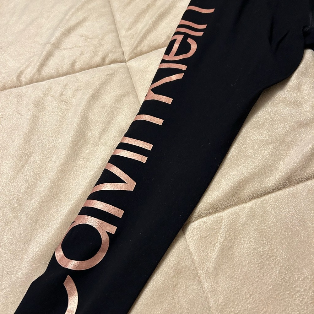 Calvin Klein Performance Stetch Workout Pants - Picture 9 of 9